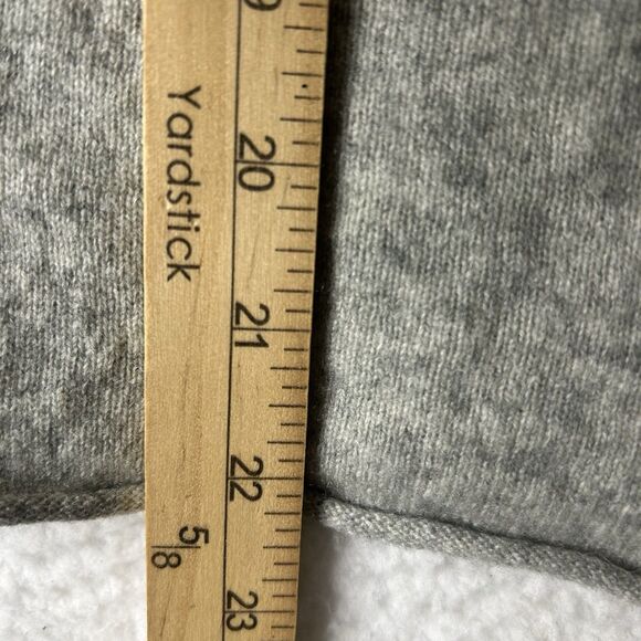 Old Navy Cashmere Sweater Pullover XS Womens Gray Crew Long Sleeve Quiet Luxury - Picture 4 of 6